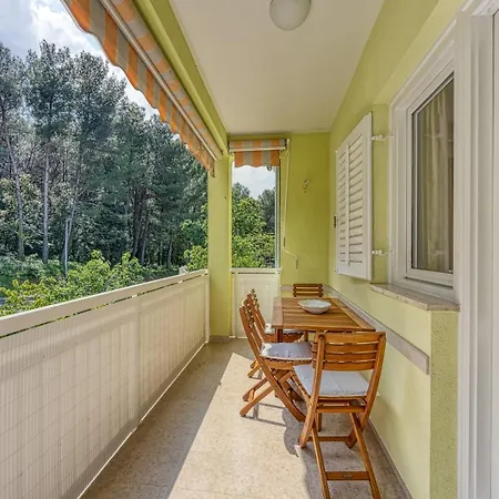 Apartment Pavluk With Balcony