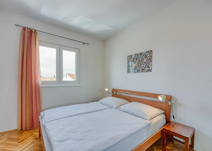 Pavluk With Balcony *