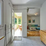 Pavluk With Balcony 아파트